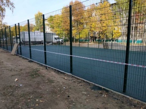 Забор на спортивную площадку 40 метров фото в Обухово
