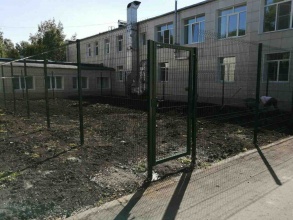 3D заборы для школы 15 метров фото в Обухово